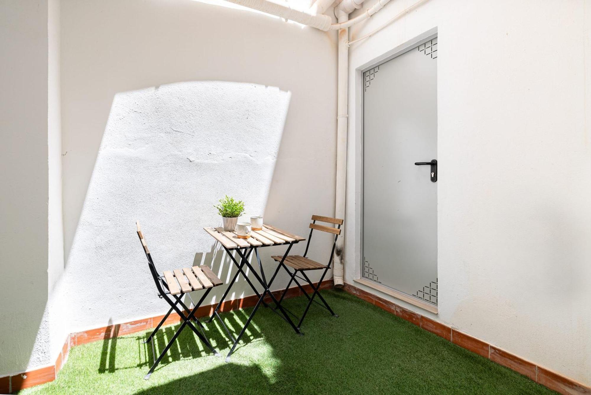 Cozy Apartment In The Heart Of Málaga Exterior foto